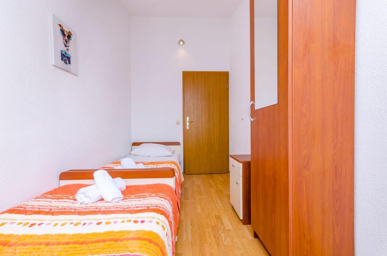 Apartments Tily Trogir Exterior foto